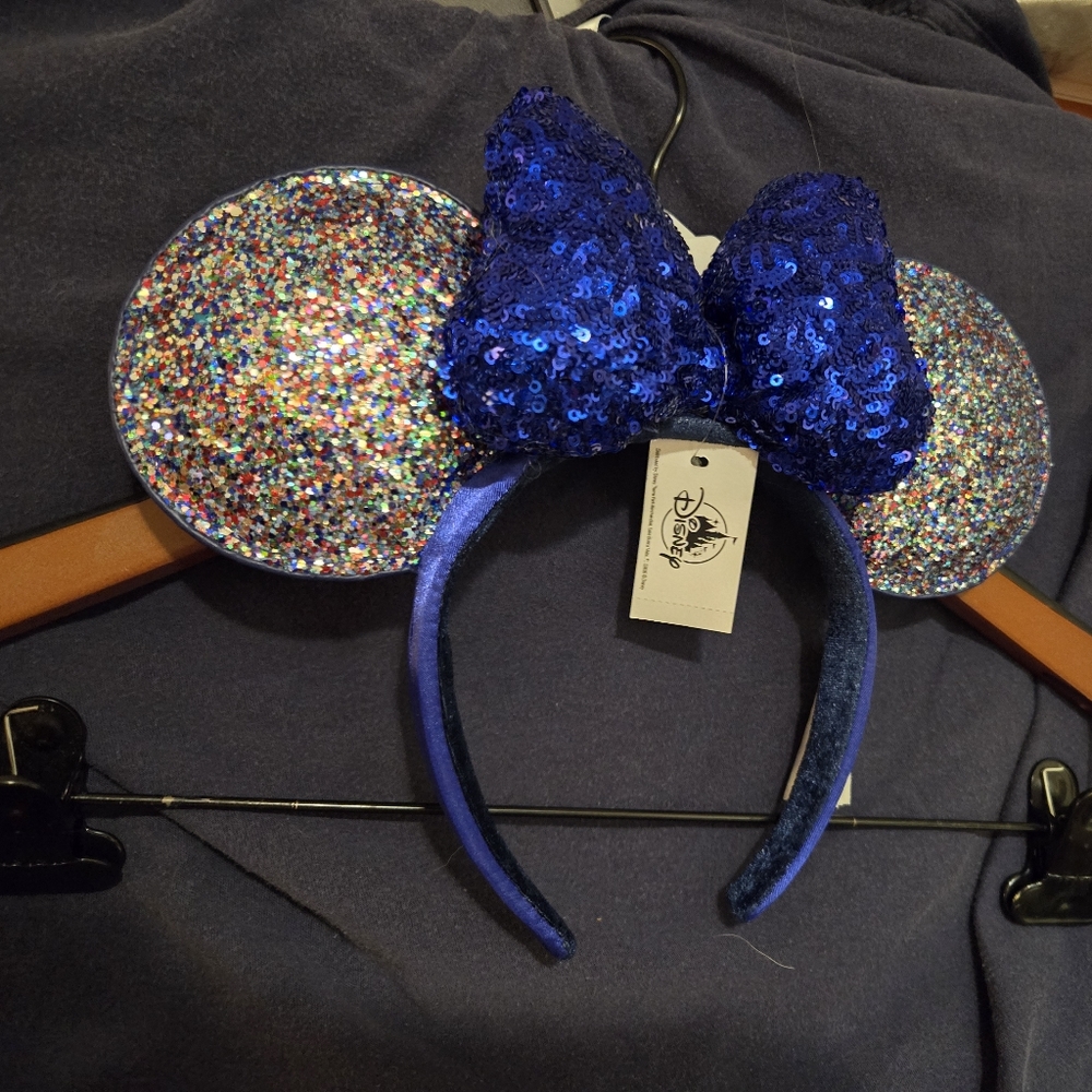Minnie headband ears red white and blue. 2020 New Years